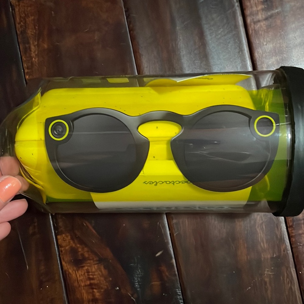 Snapchat spectacles- only used once!